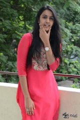 Niharika Konidela Interview About Oka Manasu